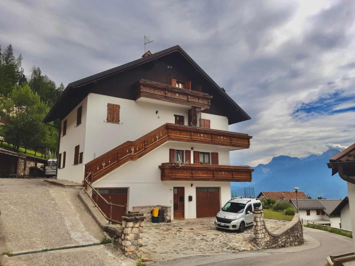 Mansarda Erika - appartamento Zovello Bagian luar foto